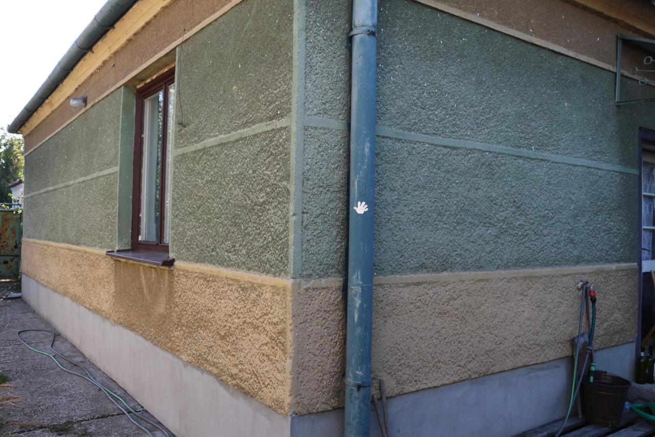 Vinyl House Casa de hóspedes Strekov Exterior foto